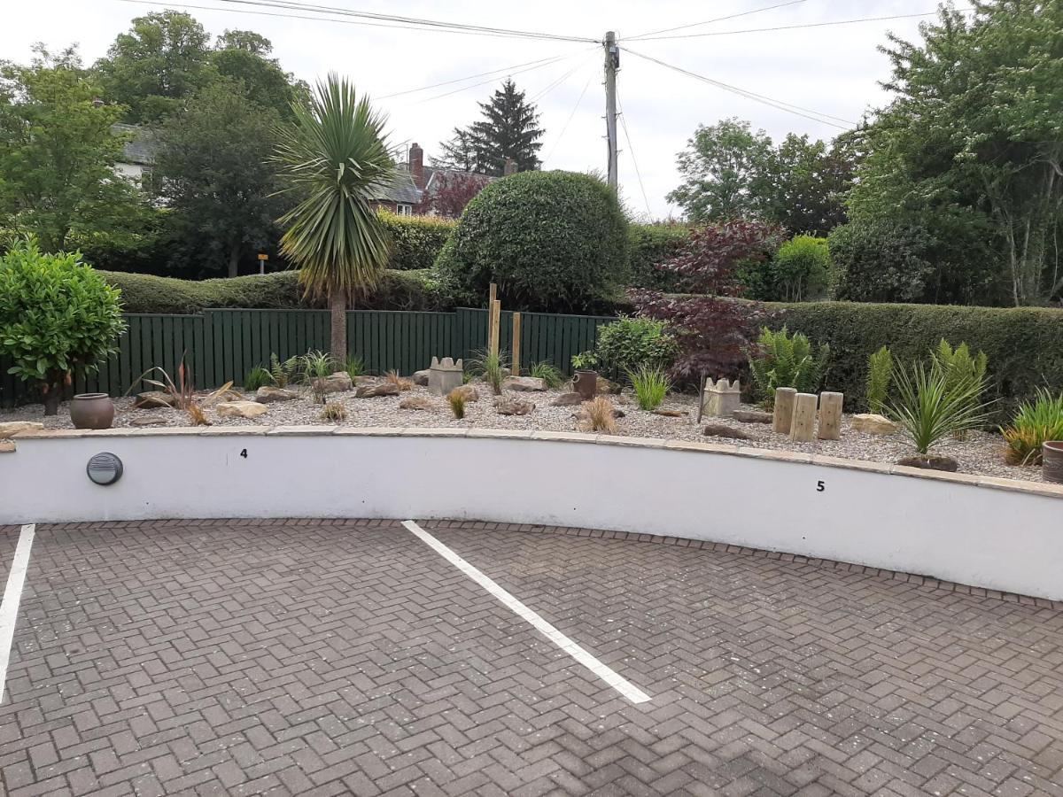 Holly Lodge Alnwick Bagian luar foto