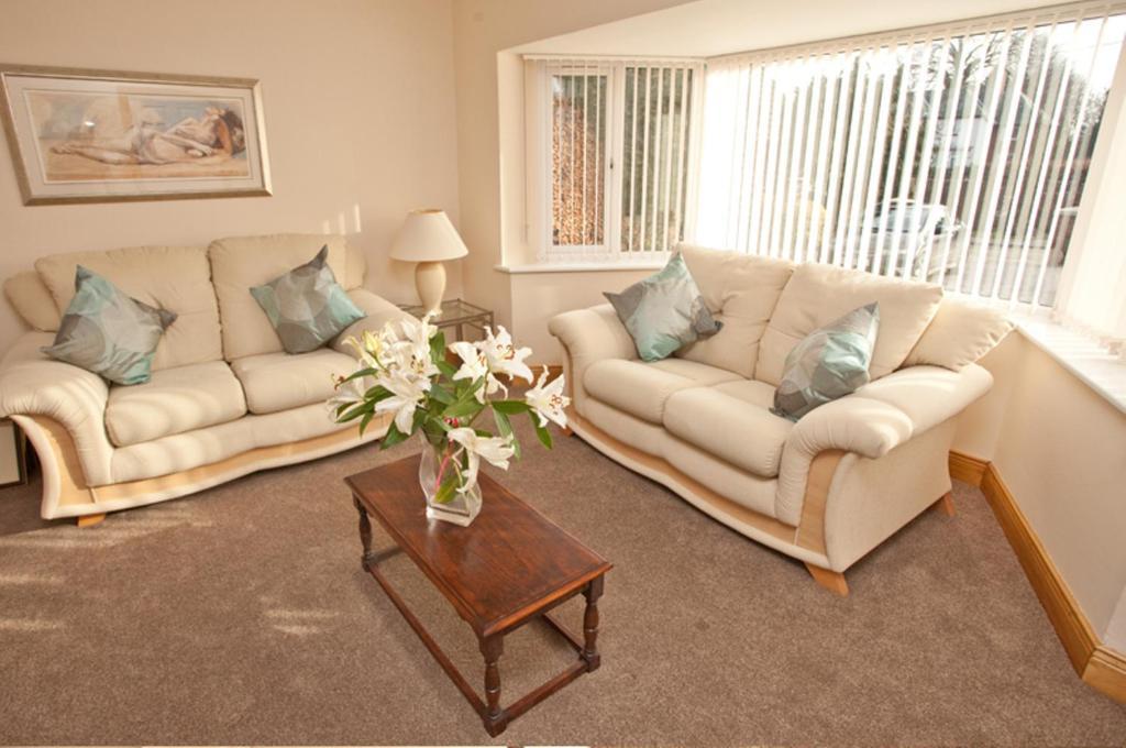 Holly Lodge Alnwick Bagian luar foto